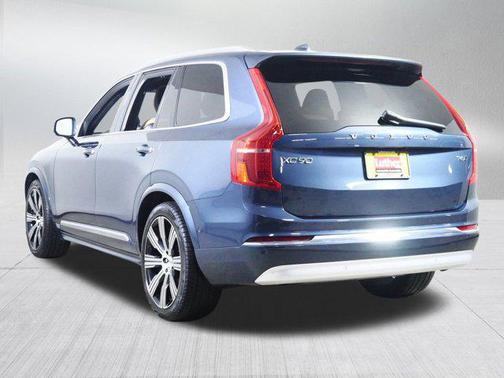 2022 Volvo XC90 T6 Inscription