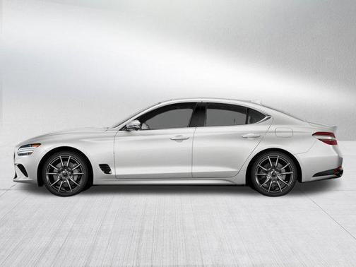 Uyuni White 2026 Genesis G70 2.5T AWD Prestige