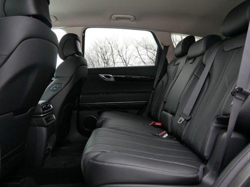 2025 Genesis GV80 2.5T