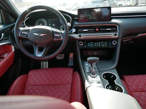 2025 Genesis G70 3.3T AWD Sport Advanced