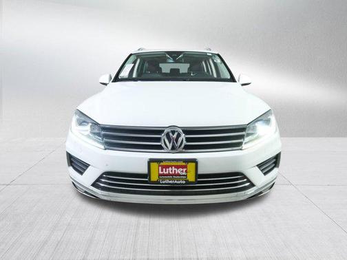 2016 Volkswagen Touareg TDI Lux