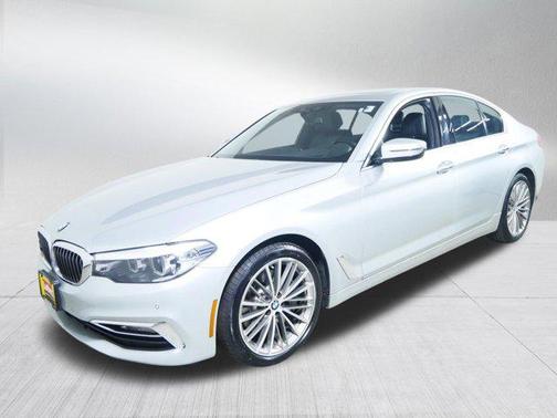 Glacier Silver Metallic 2018 BMW 540 xDrive