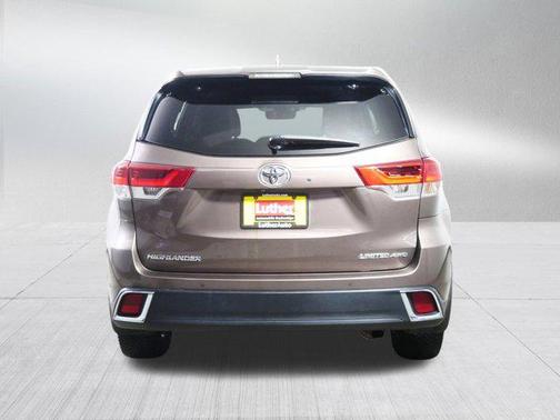 2018 Toyota Highlander Limited Platinum