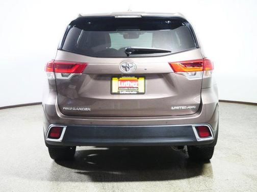2018 Toyota Highlander Limited Platinum