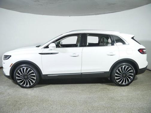 2022 Lincoln Nautilus Black Label