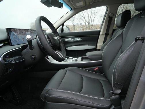 Savile Silver 2026 Genesis GV70 2.5T Advanced