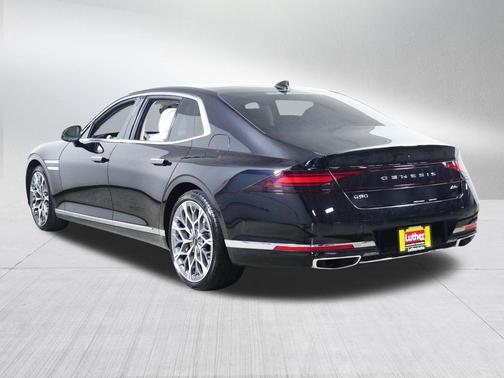 Vik Black 2023 Genesis G90 3.5T e-SC AWD