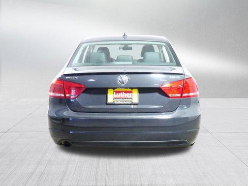 2014 Volkswagen Passat 1.8T Auto Sport