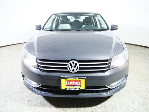 2014 Volkswagen Passat 1.8T Auto Sport