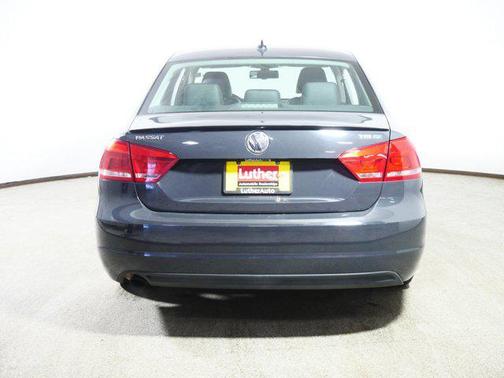 2014 Volkswagen Passat 1.8T Auto Sport