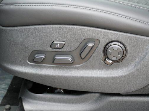 Vik Black 2026 Genesis GV80 3.5T