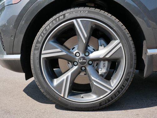 2025 Genesis GV80 2.5T