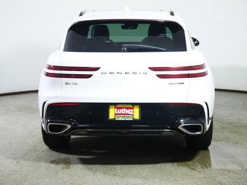 Uyuni White 2026 Genesis GV70 3.5T Sport Prestige