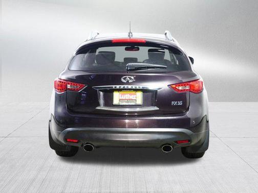 2011 INFINITI FX35 Base