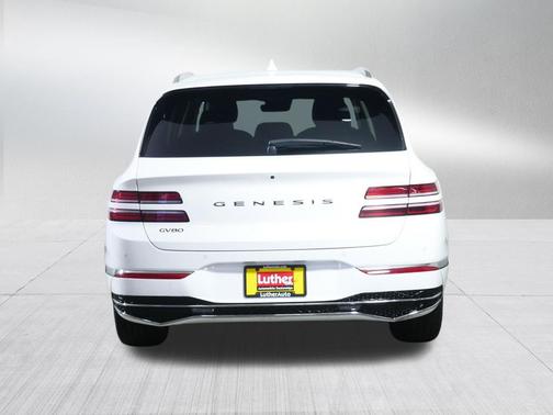 Uyuni White 2025 Genesis GV80 2.5T
