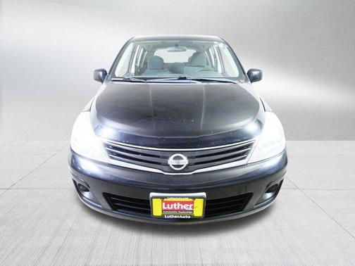 2010 Nissan Versa 1.8 S