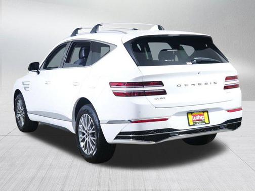 Uyuni White 2025 Genesis GV80 2.5T