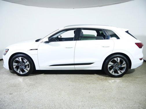 Florett Silver Metallic 2021 Audi e-tron Premium