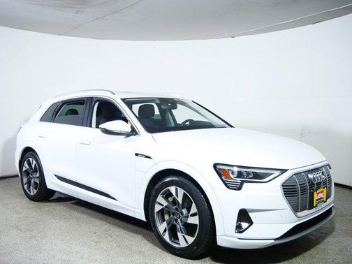 Florett Silver Metallic 2021 Audi e-tron Premium