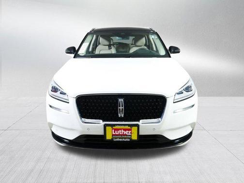 Pristine White Metallic Tri-Coat 2022 Lincoln Corsair Reserve