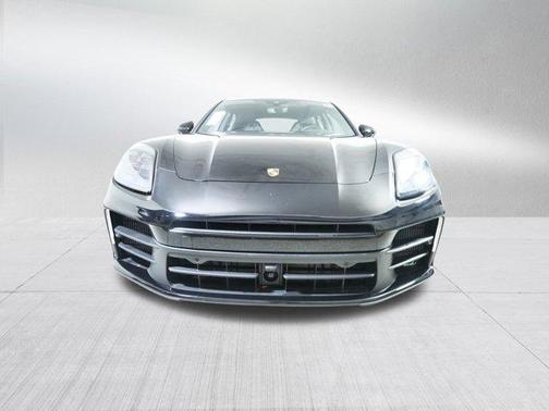 2024 Porsche Panamera 4