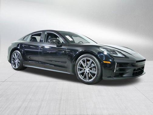 2024 Porsche Panamera 4