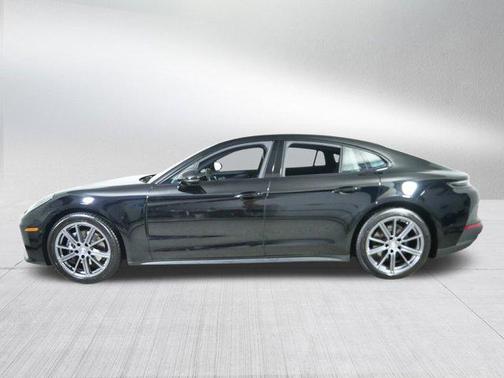 2024 Porsche Panamera 4