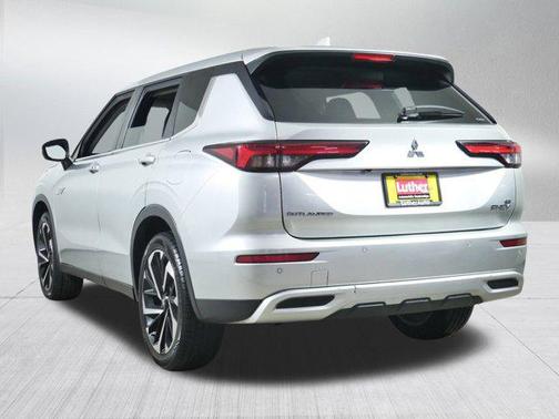 2023 Mitsubishi Outlander PHEV SE S-AWC