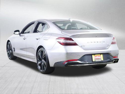 2023 Genesis G70 2.0T AWD