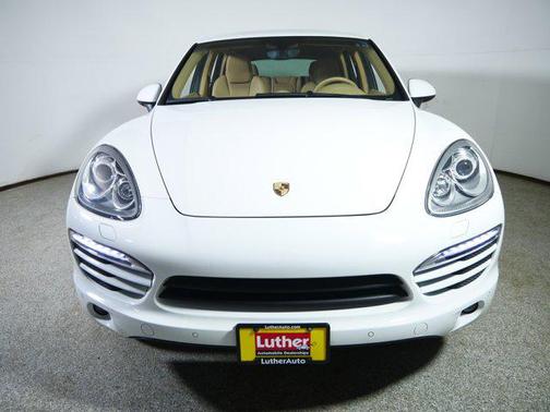 White 2014 Porsche Cayenne Cayenne