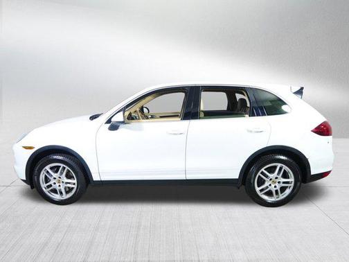 White 2014 Porsche Cayenne Cayenne