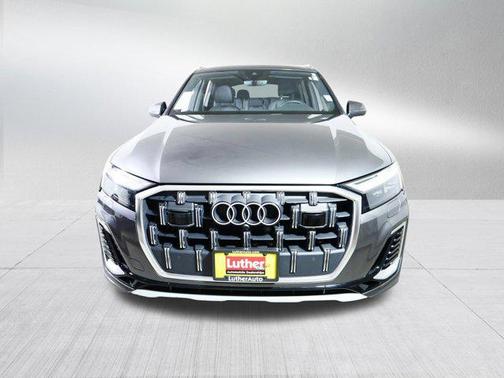 Samurai Gray Metallic 2025 Audi Q7 55 Premium Plus