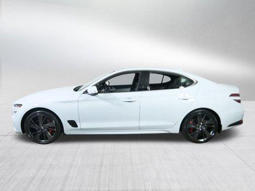 2022 Genesis G70 3.3T AWD