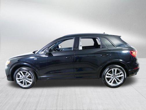 Mythos Black Metallic 2024 Audi Q3 45 S line Premium Plus