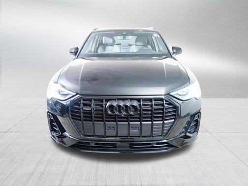 Mythos Black Metallic 2024 Audi Q3 45 S line Premium Plus