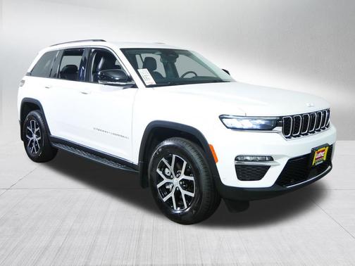 Bright White Clearcoat 2023 Jeep Grand Cherokee Limited
