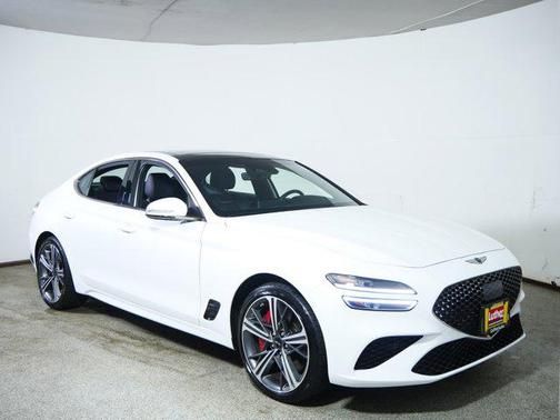 Uyuni White 2025 Genesis G70 3.3T AWD Sport Advanced