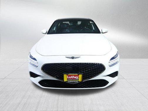 Uyuni White 2025 Genesis G70 3.3T AWD Sport Advanced