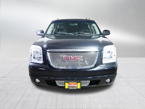 Carbon Black Metallic 2011 GMC Yukon XL Denali