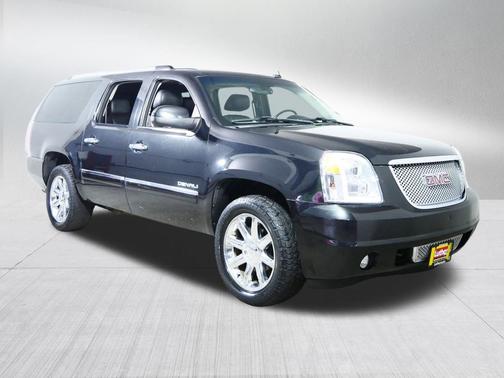 Carbon Black Metallic 2011 GMC Yukon XL Denali