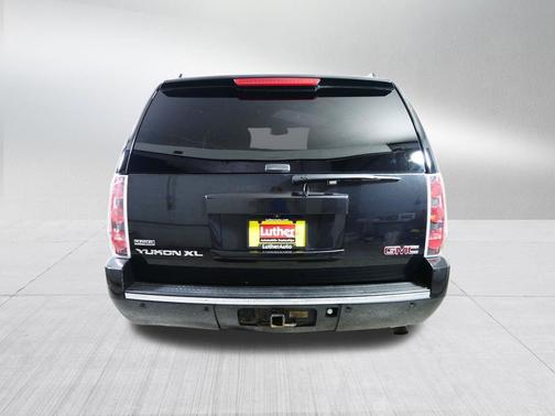 Carbon Black Metallic 2011 GMC Yukon XL Denali