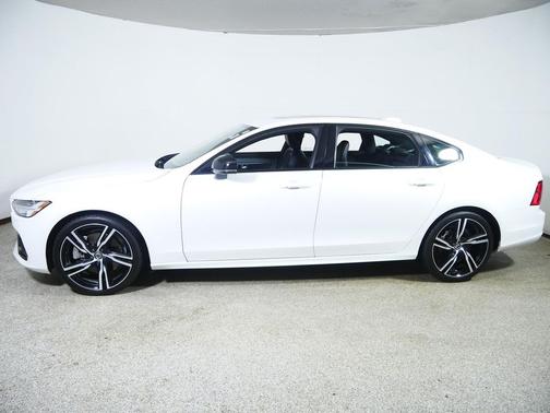 Crystal White Metallic 2020 Volvo S90 T6 R-Design
