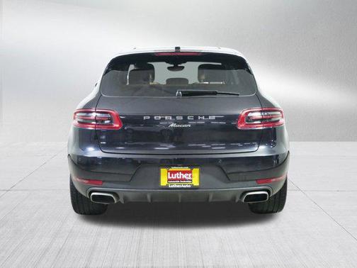 2018 Porsche Macan Base