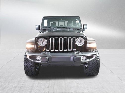 2022 Jeep Gladiator Overland