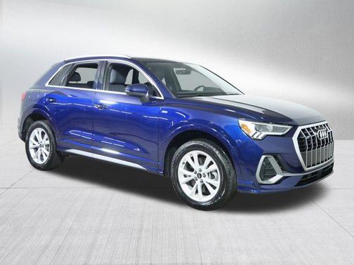 2024 Audi Q3 Premium 45 TFSI S line quattro Tiptronic