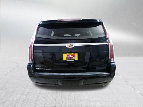 2018 Cadillac Escalade Luxury