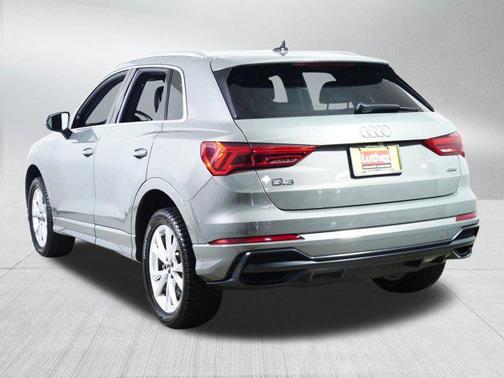 Chronos Gray Metallic 2022 Audi Q3 45 S line Premium Plus