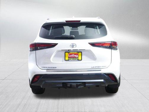 Wind Chill Pearl 2025 Toyota Highlander Limited