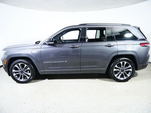 Baltic Gray Metallic Clearcoat 2024 Jeep Grand Cherokee 4xe Overland