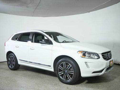 2017 Volvo XC60 T5 Dynamic